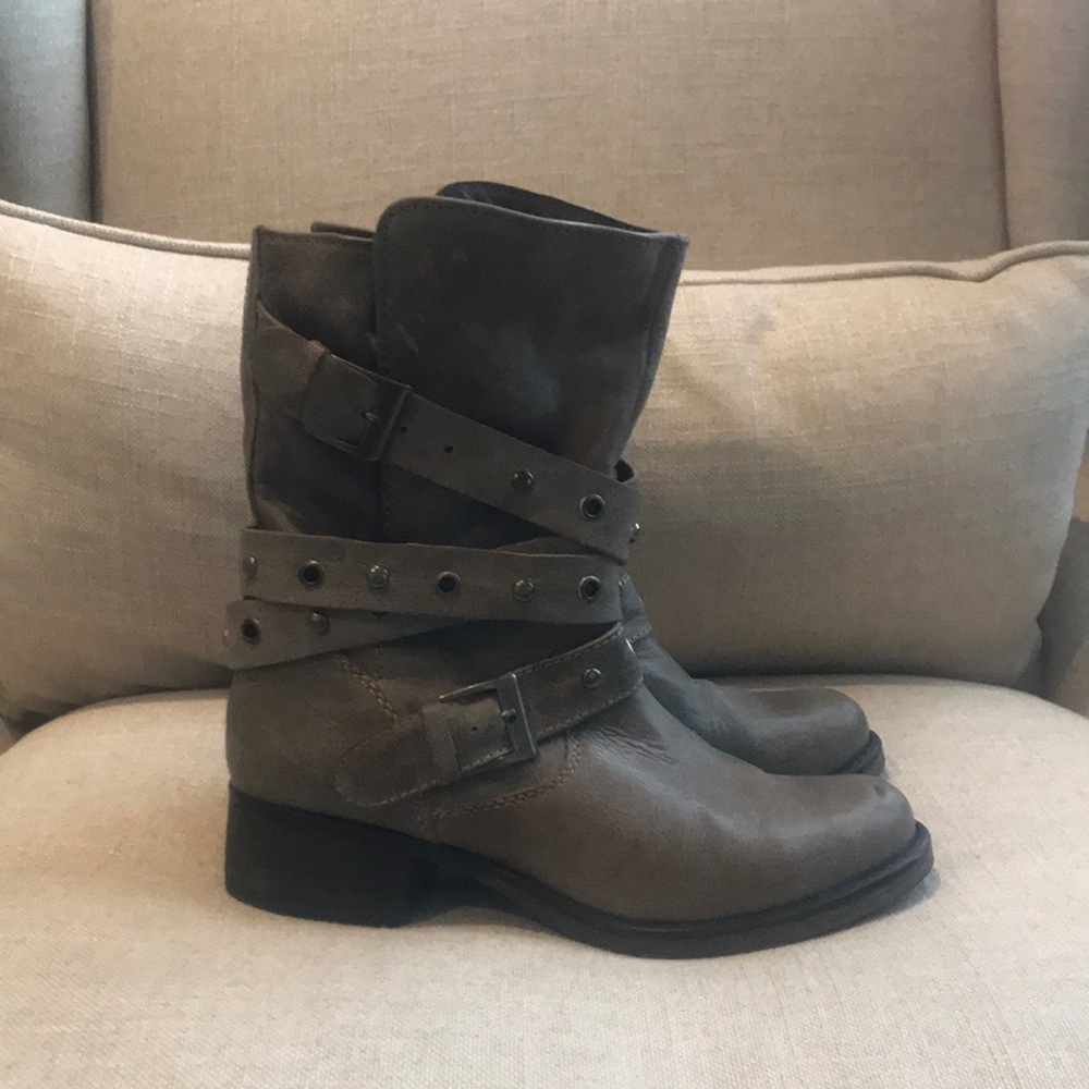 Steve Madden moto boots